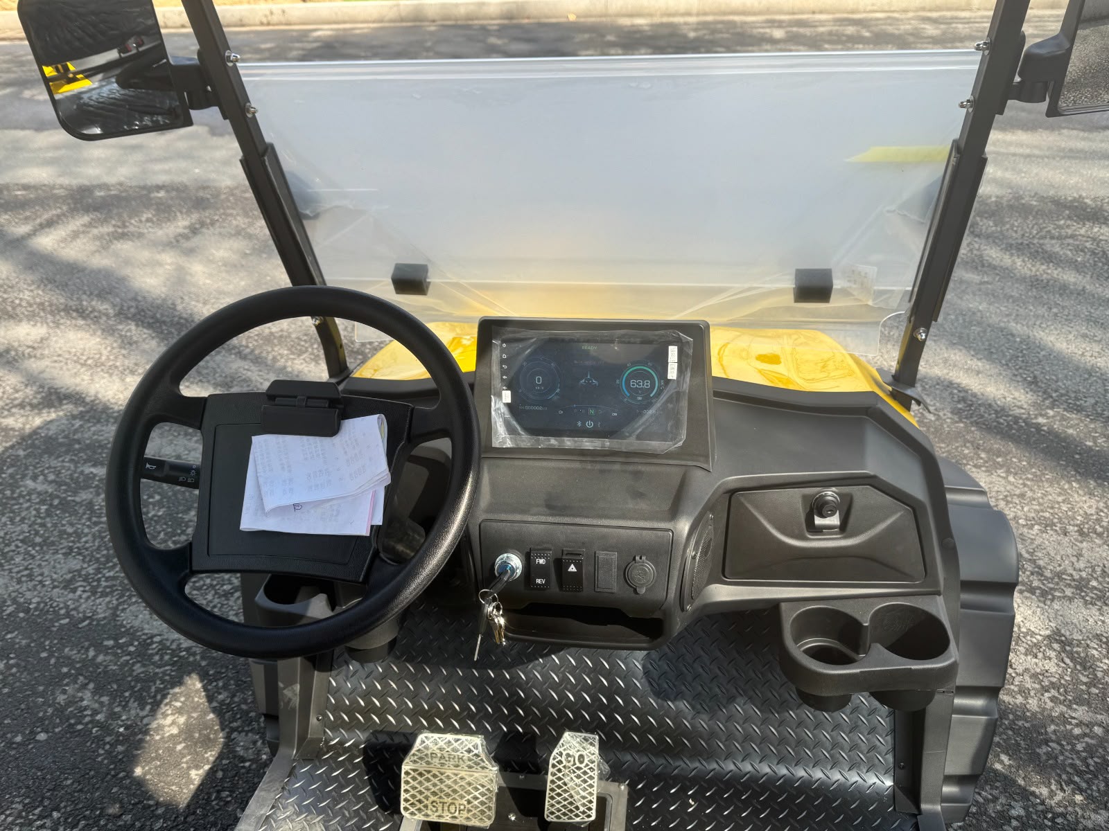 2-Seater Golf Cart – Dashboard Detail